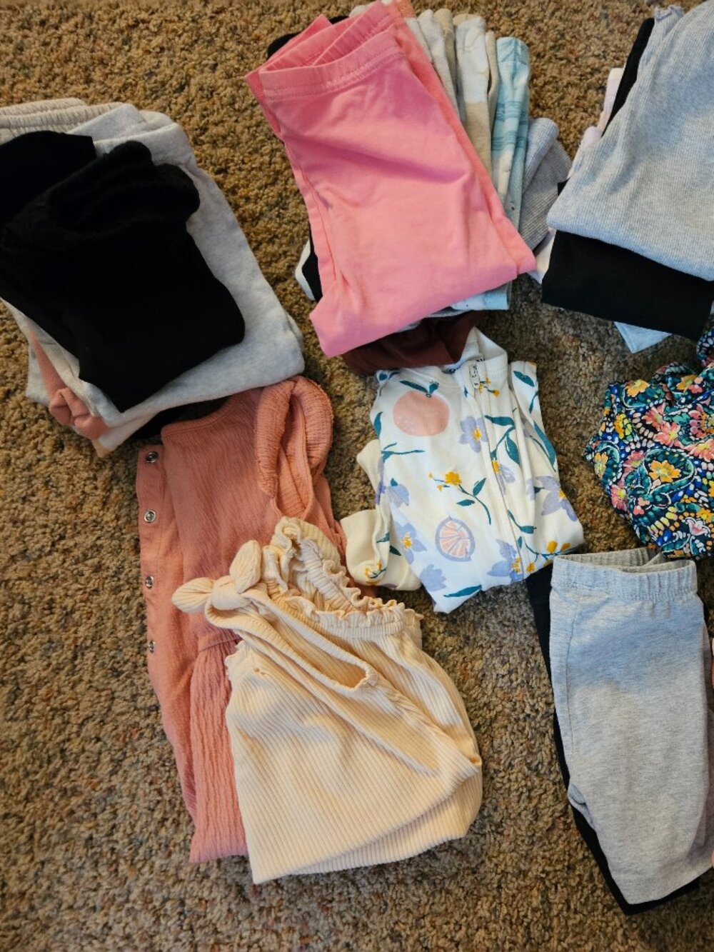 Baby girls clothes age 12t to 2T.  28pack